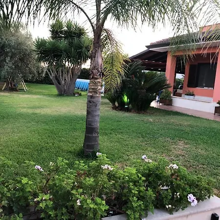 Alloggio in famiglia La Stanza Delle Muse In Con Piscina