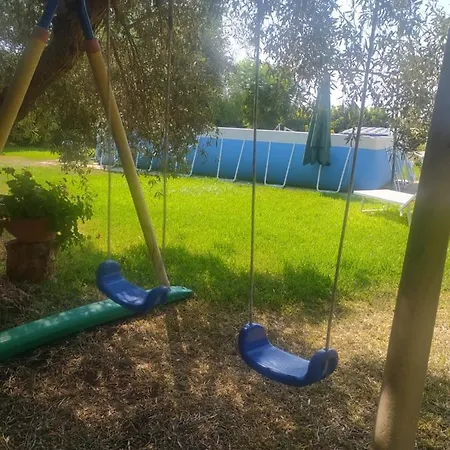 La Stanza Delle Muse In Con Piscina Alloggio in famiglia *